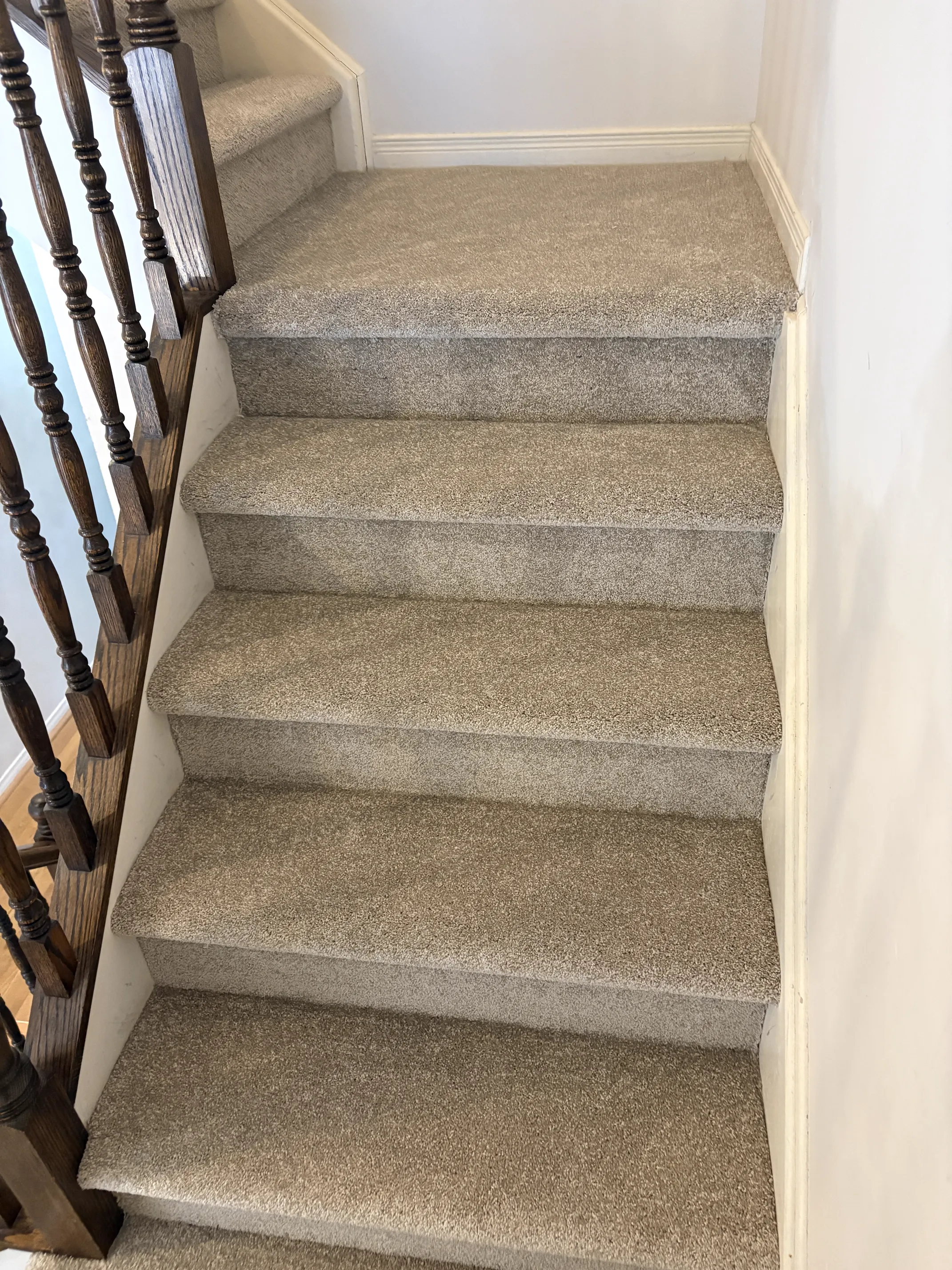 Fairwinds · New grey stair carpet